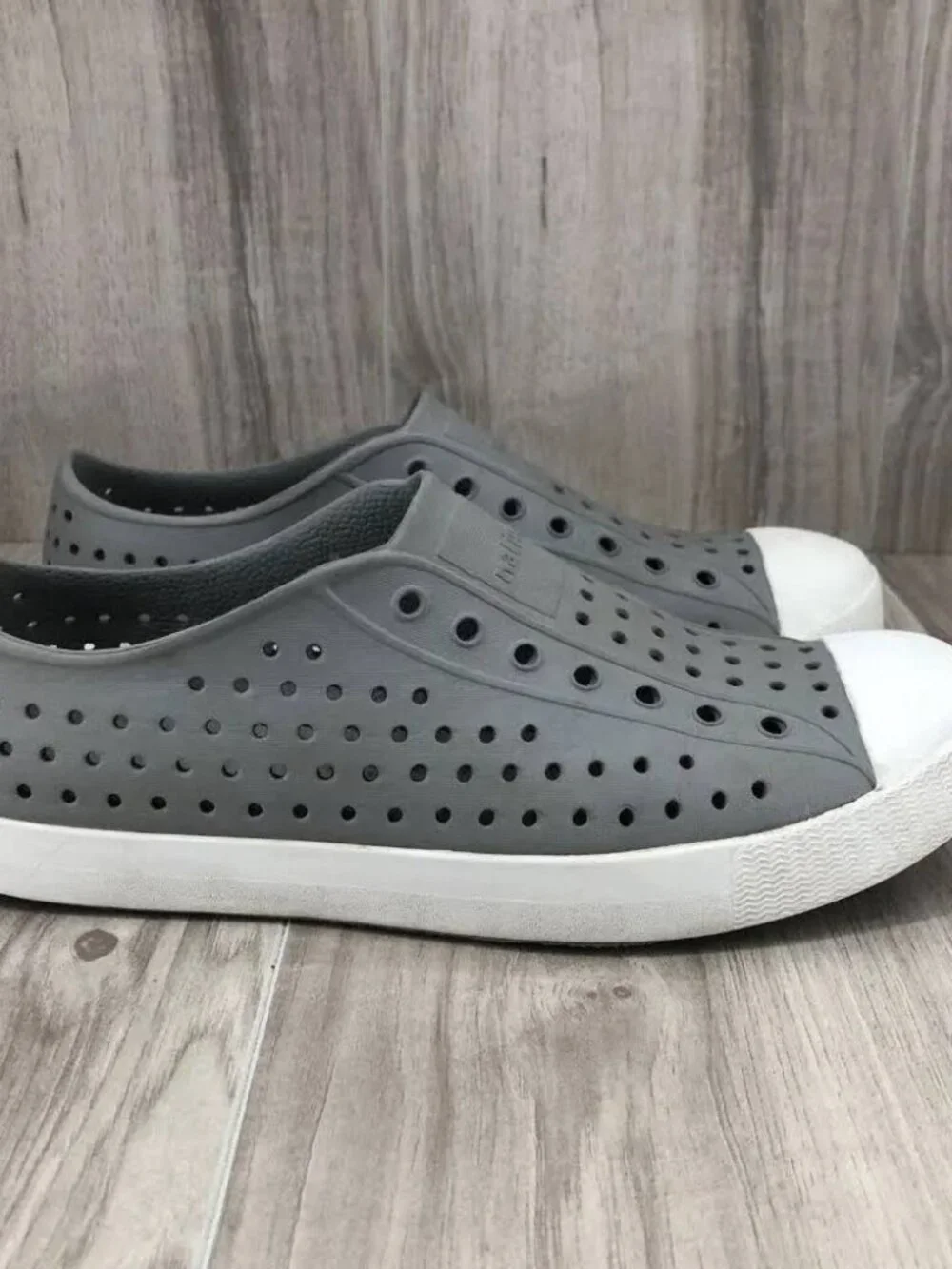 Clean Genuine Native Jefferson Kids Slip on Shoes Size 12